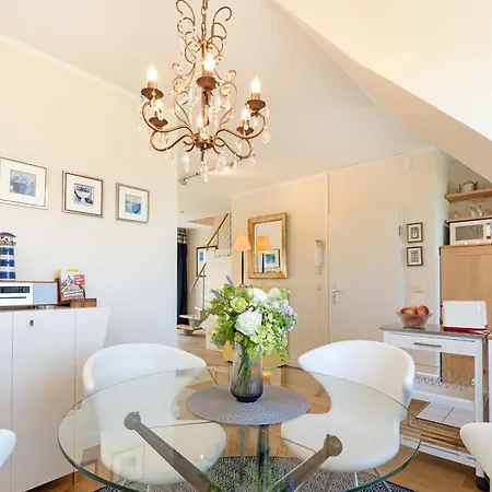Pier 33 Apartment